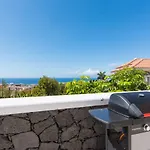 Vila Luxury White With Sea View, Heated Pool