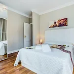 Vila Luxury White With Sea View, Heated Pool