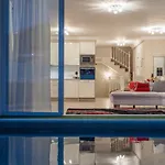 Luxury White With Sea View, Heated Pool Vila *