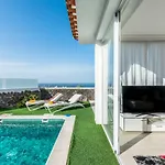 Luxury White With Sea View, Heated Pool *