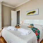 Luxury White With Sea View, Heated Pool 别墅 阿德耶