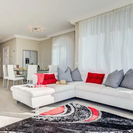 Luxury White With Sea View, Heated Pool Вилла