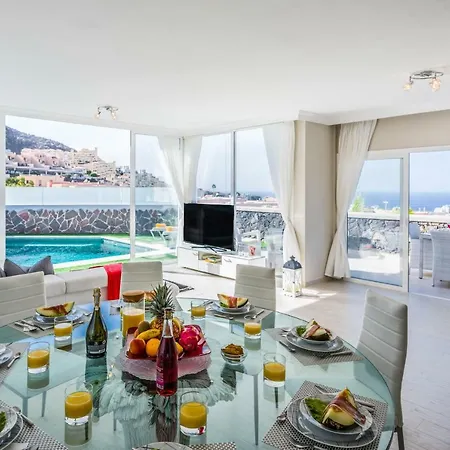 别墅 Luxury White With Sea View, Heated Pool *