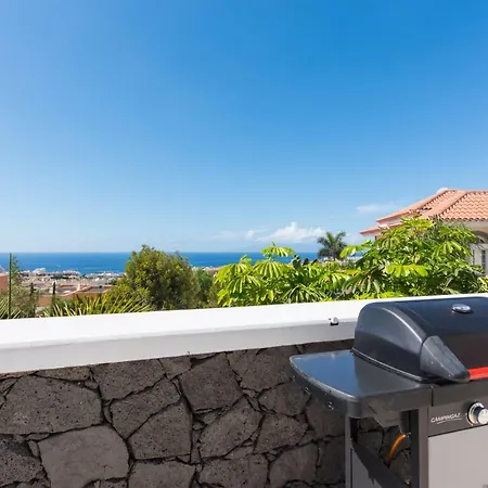 Вілла Luxury White With Sea View, Heated Pool