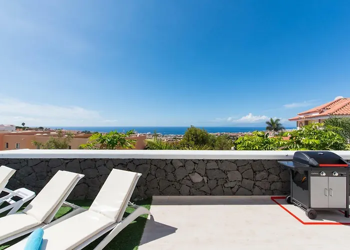 Luxury White With Sea View, Heated Pool Вилла