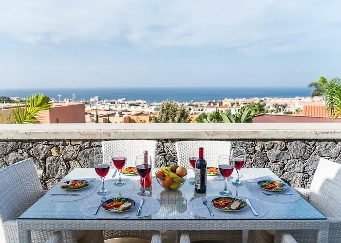 Luxury White With Sea View, Heated Pool Адехе