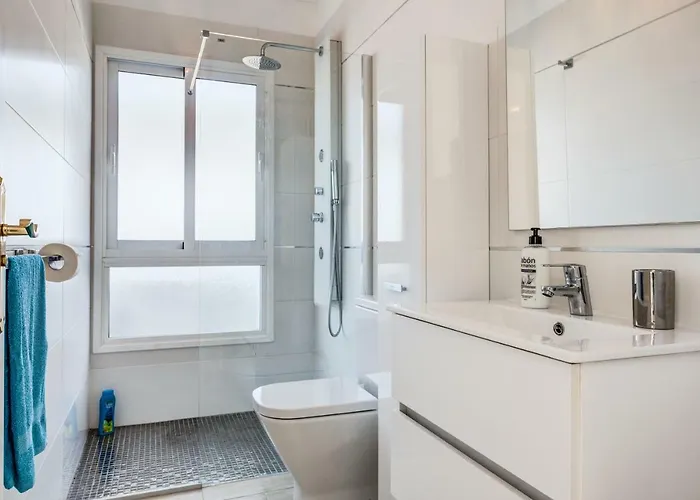 Luxury White With Sea View, Heated Pool Адехе