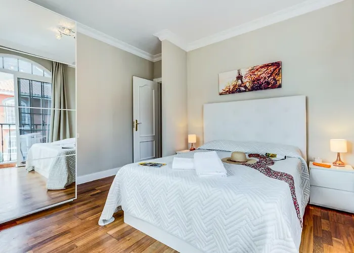 Вилла Luxury White With Sea View, Heated Pool