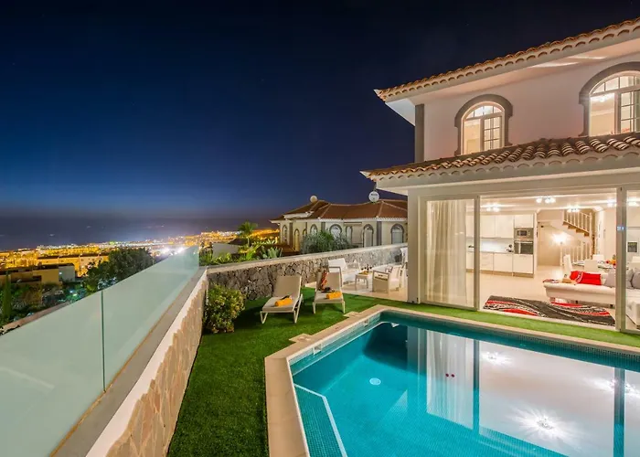 Luxury White With Sea View, Heated Pool Вилла *